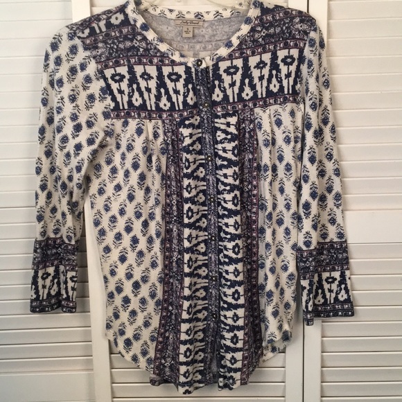 Lucky Brand Tops - LUCKY BRAND BOHO Style Navy & Cream Print Top. S